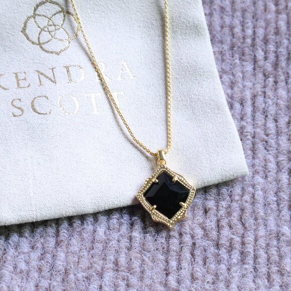 New. Kendra Scott Kacey Gold Black Opaque Glass Long Necklace - Picture 2 of 2